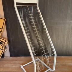 カタログ・パンフレットスタンド 長期保管品の画像