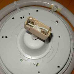 動作品　照明器具　傘つきの画像