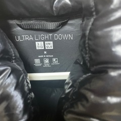 ユニクロ　ダウン　ライトダウンの画像