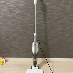 山善足元ヒーター　アイリスオーヤマハンディー掃除機　 の画像