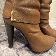 ルイヴィトン　日本未入荷色！　ロングブーツの画像