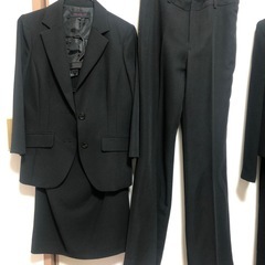 スーツ3点セット美品、7号の画像