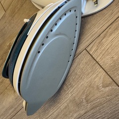 TOSHIBA La-Coo TA-FV420 スチームアイロンの画像