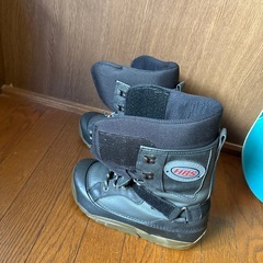 BURTONスノーボード3点セットの画像