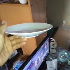 皿フライパンお茶碗の画像