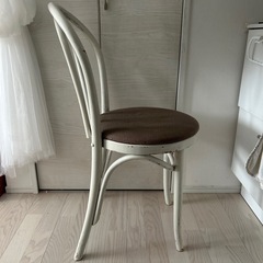 チェア（2脚あります）の画像