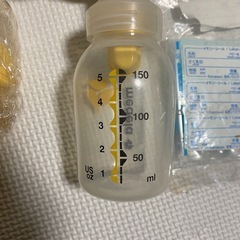 メデラ　搾乳器　セットの画像