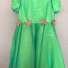 新品未使用　綺麗なグリーンカラー　キッズドレス👗パーティードレス　ティンカーベル風カラー　の画像