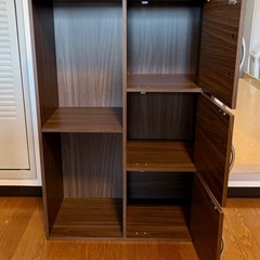 木製 収納ケース 本棚 扉付きの画像