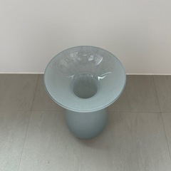 ミルキー GLASS フラワーベース　水色　花瓶　の画像