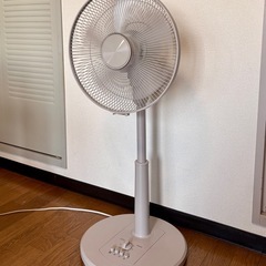 山善 扇風機 3段階 高さ調整可能の画像