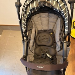 コンビ　　ベビーカー　スゴカルαの画像