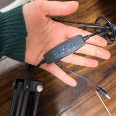 スタンドリングライトの画像