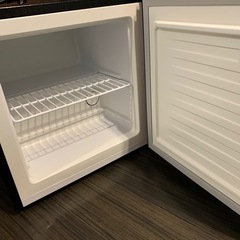 2023年製アイリスプラザ/コンパクト冷蔵庫の画像