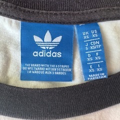 adidas originals 半袖Tシャツの画像