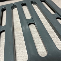 シンク下収納ラック グレー 伸縮式の画像