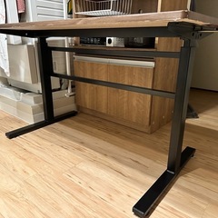 マナベインテリアハーツ 昇降デスクの画像