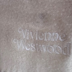 マフラー　Vivienne Westwood白の画像