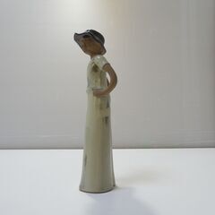 フィギュリン　磁器人形の画像