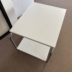 IKEA ローテーブル「バックボーダ」ホワイト｜状態良好の画像