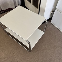 IKEA ローテーブル「バックボーダ」ホワイト｜状態良好の画像