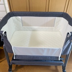 ベビーベッド　高さ5段調節可能　睡吐防止の画像