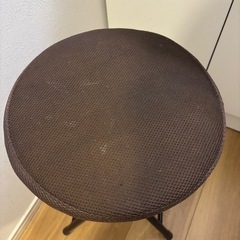 ニトリ 丸椅子 折りたたみスツールの画像