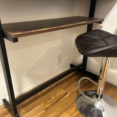 カウンターテーブル、カウンターチェアセットの画像