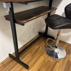 カウンターテーブル、カウンターチェアセットの画像