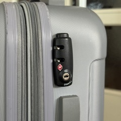 【無料／1/1〜1/2　引き取り限定】キャリーケース SSサイズ（機内持ち込み可）使用感あり・破損なし の画像