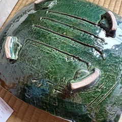 新品！緑と白の陶器製四角皿の画像