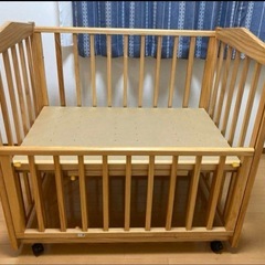 ベビーベッド 中古 組立済の画像