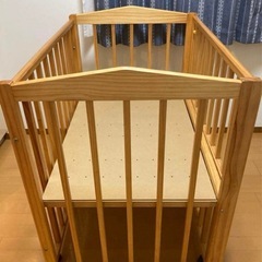 ベビーベッド 中古 組立済の画像