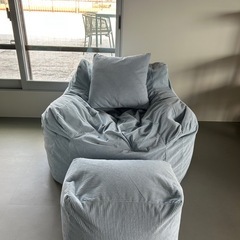 LOOSY 1人掛けビーズソファ Powder Blueの画像