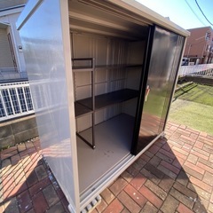 タクボ物置　中型の画像