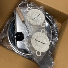 鉄製餃子鍋セット未使用品の画像
