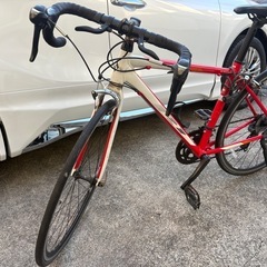 レッド／ホワイト　ロードバイク700cの画像