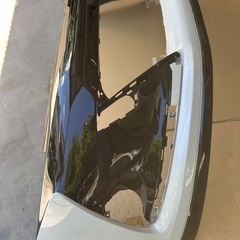 トヨタ　ハリアー　フロントバンパー　　　平成28年　ZSU60  
Q's仕様の画像