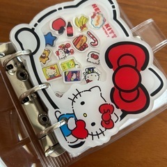 キティちゃんバインダー　シール手帳の画像