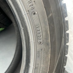 16インチスタッドレスタイヤの画像