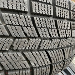 スタッドレスタイヤ4本セットの画像