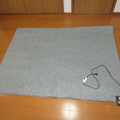 山善ホットカーペット　/　NU-156　/　1.5畳　/　全面・左右半面切替スイッチ付の画像