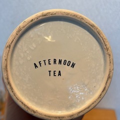 アフタヌーンティーの花瓶の画像
