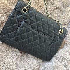 CHANEL シャネル マトラッセ25 ショルダーバッグの画像