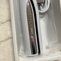 【新品】 ヘアアイロンの画像