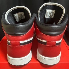 NIKE エアジョーダン 1 MID CHICAGO BLACK TOE シカゴの画像