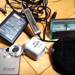 Casio製デジカメ(手渡しのみ・現金のみ)の画像