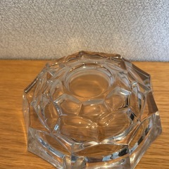 小ぶりなクリスタル灰皿の画像