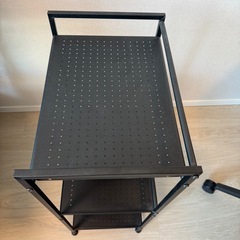 【至急】スチールラック3段　無償でお譲りの画像