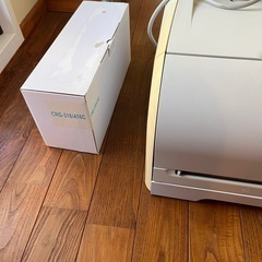 キャノン　カラープリンタ LBP5050の画像